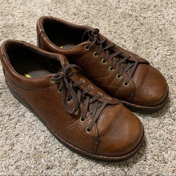 Dr. Martens Healy Brown Leather Shoes Size 11 main image 4